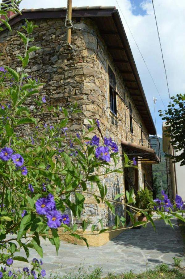 Agriturismo Osteria Du Barba Pe' - Casa Miranda Seborga Buitenkant foto